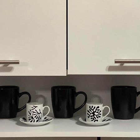 Bed & Business Apartment Драма Екстериор снимка